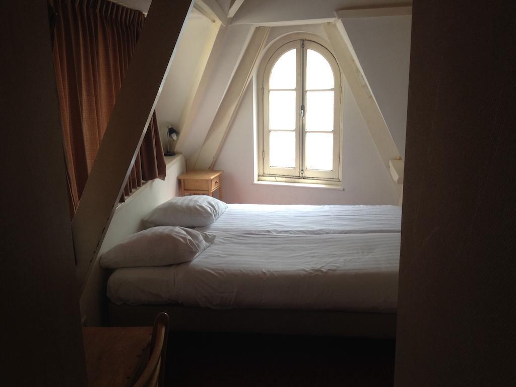 Budget Season Star Hotel Амстердам Номер фото